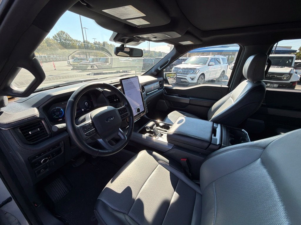 2024 Ford F-150 Lightning Lariat