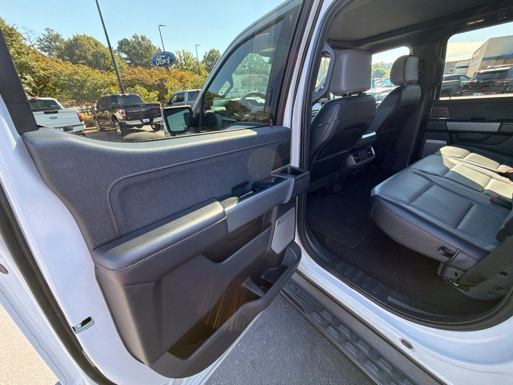 2024 Ford F-150 Lightning Lariat