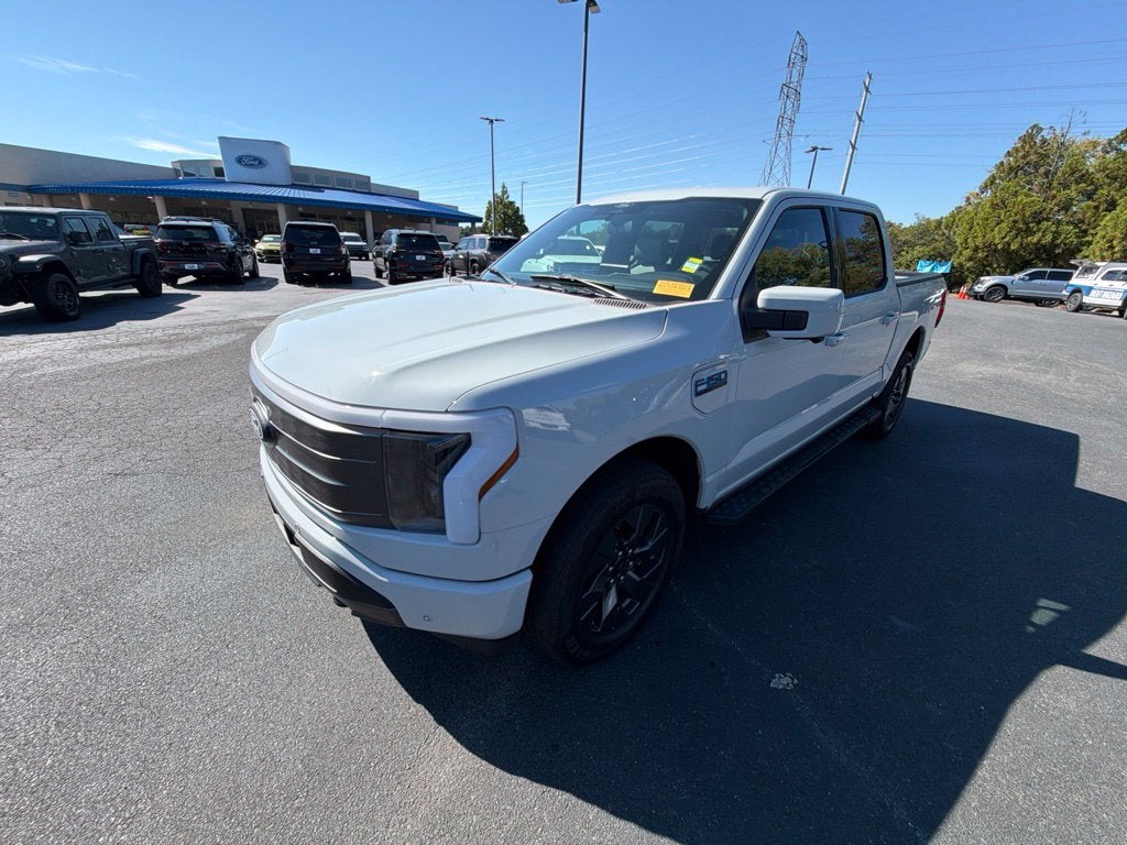 2024 Ford F-150 Lightning Lariat