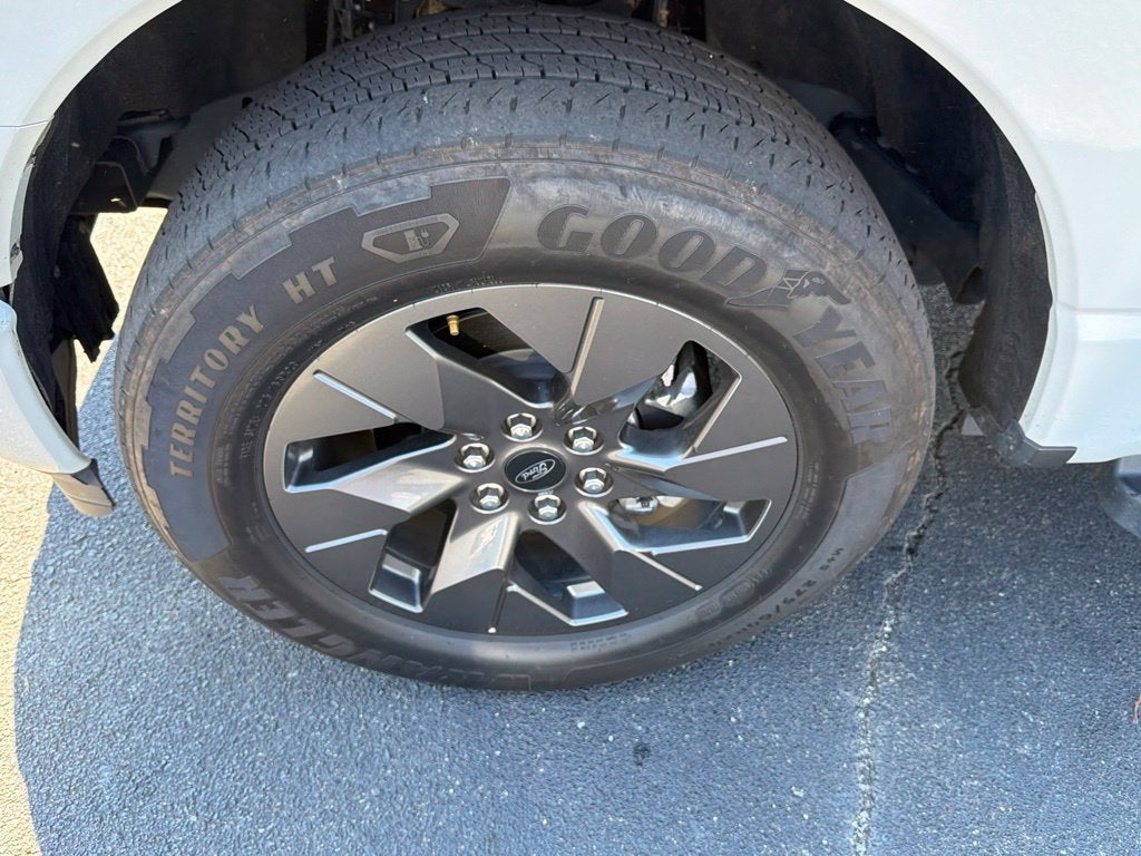 2024 Ford F-150 Lightning Lariat