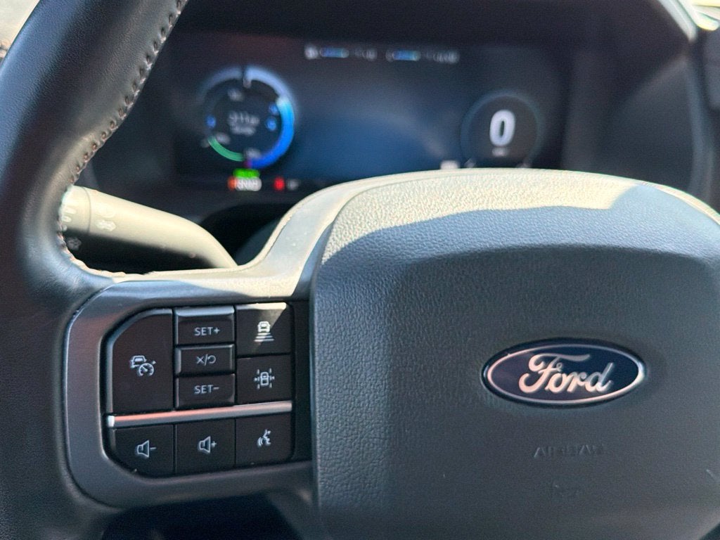 2024 Ford F-150 Lightning Lariat