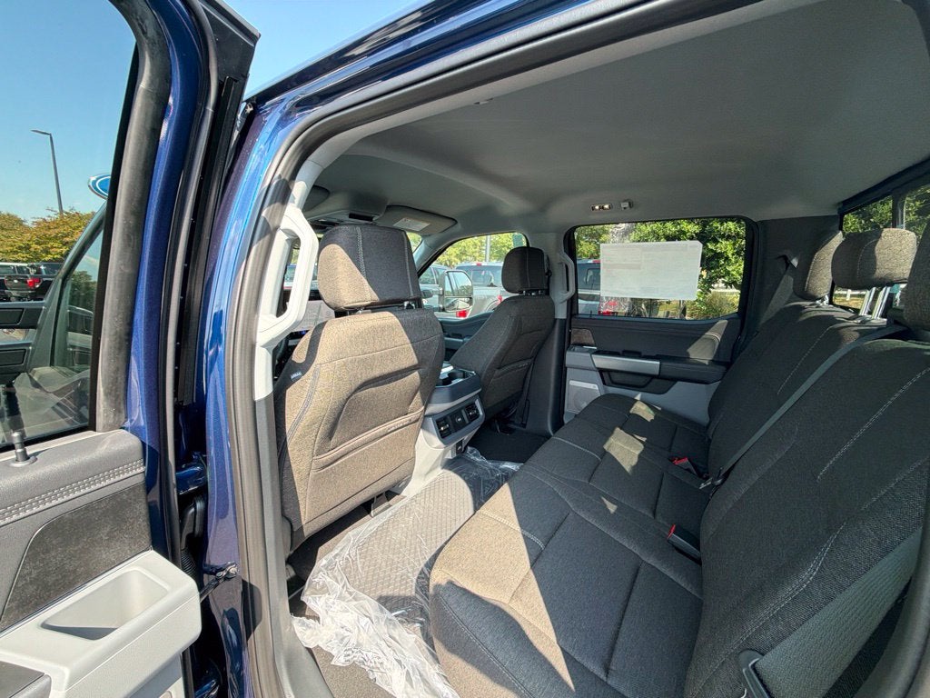 2027 Ford F-250SD XLT