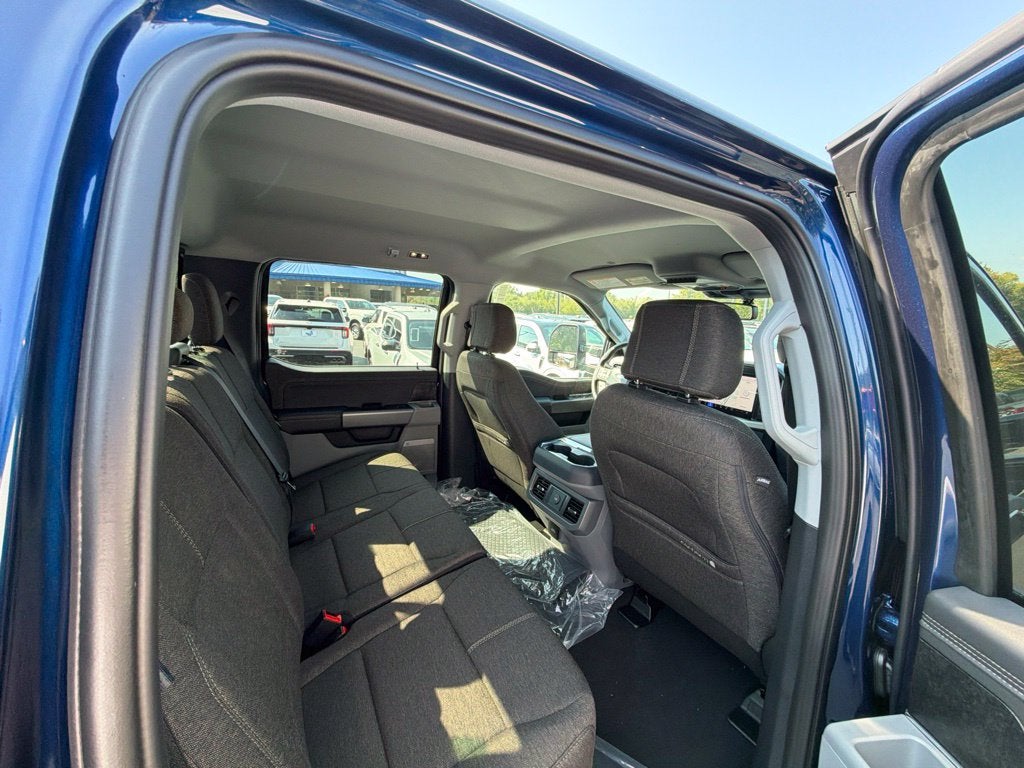 2027 Ford F-250SD XLT