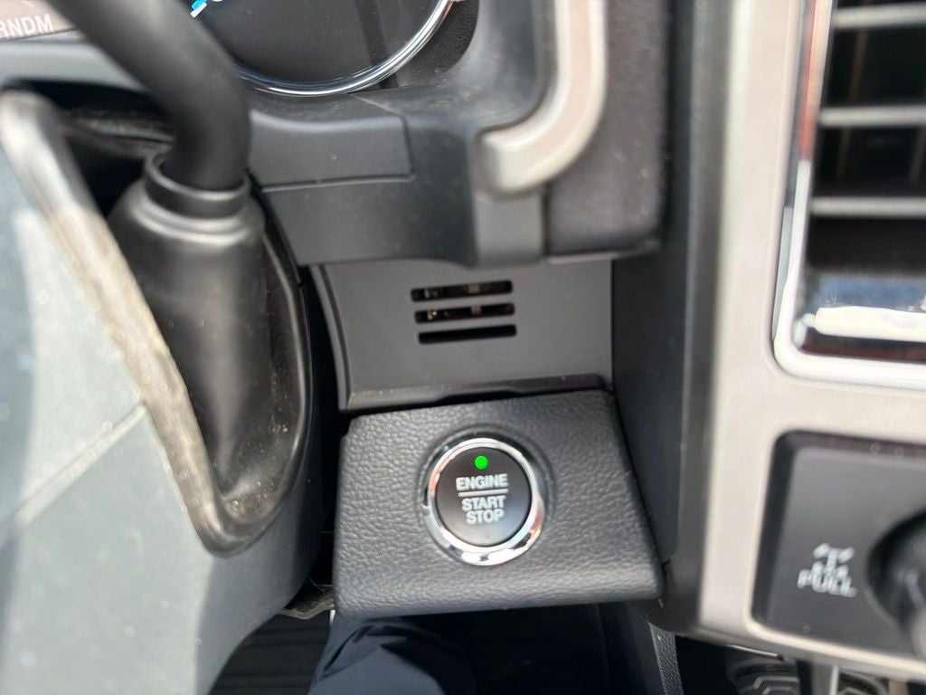 2022 Ford F-350SD Lariat