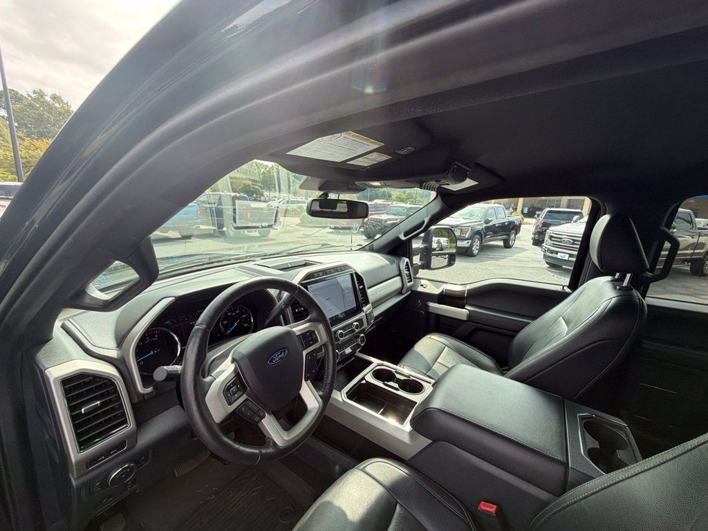 2022 Ford F-350SD Lariat