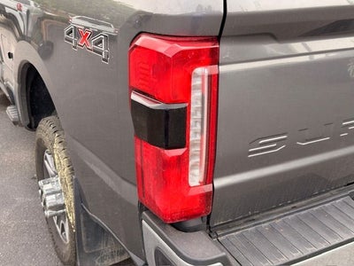 2023 Ford F-350SD Lariat