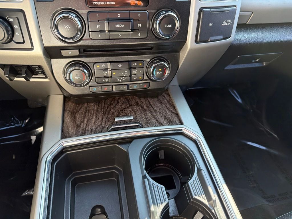 2017 Ford F-350SD Lariat DRW