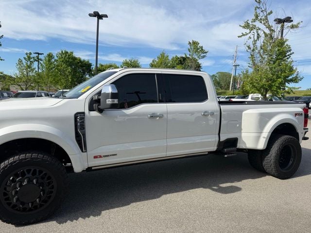 2024 Ford F-450SD Platinum DRW