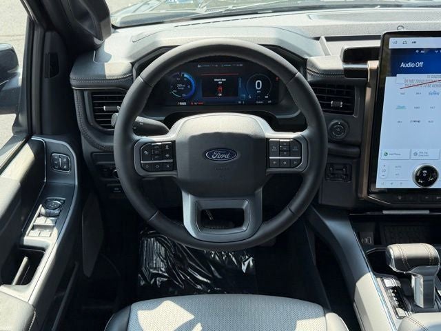 2025 Ford F-150 Lightning Lariat