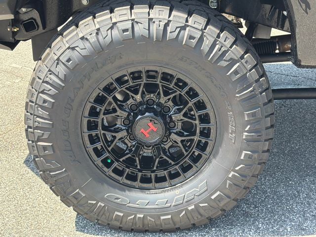 2026 Ford F-250SD Lariat Velociraptor