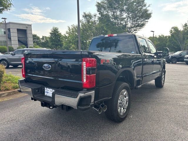2025 Ford F-350SD Lariat