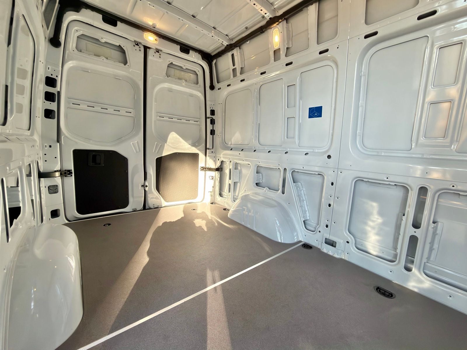 2026 Mercedes-Benz Sprinter 2500 Cargo 144 WB