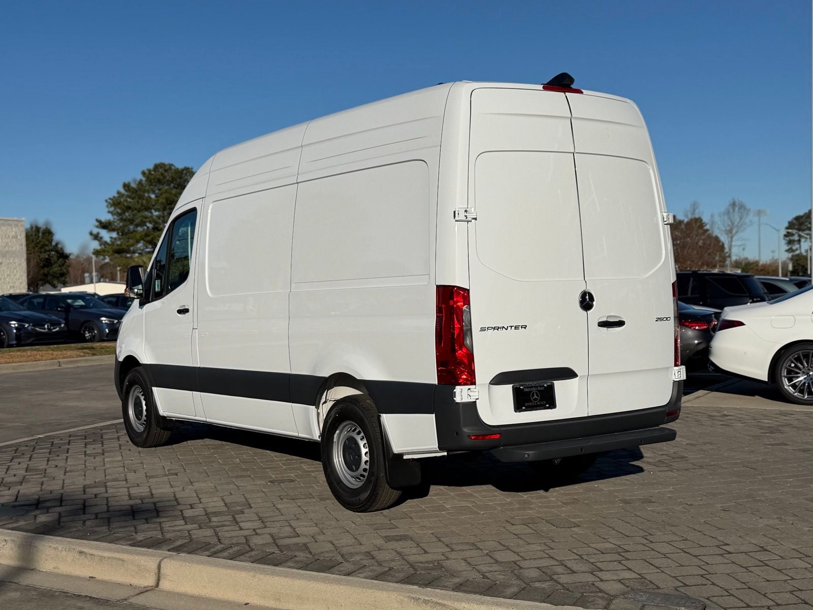 2026 Mercedes-Benz Sprinter 2500 Cargo 144 WB