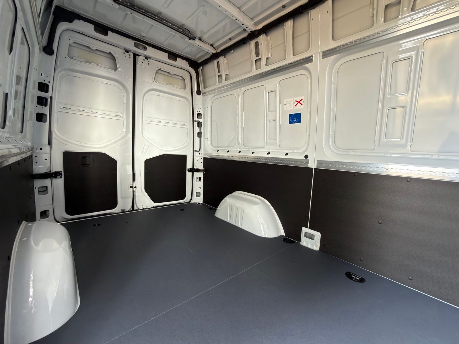 2026 Mercedes-Benz Sprinter 2500 Cargo 144 WB