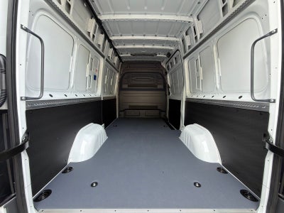 2026 Mercedes-Benz Sprinter 2500 Cargo 144 WB