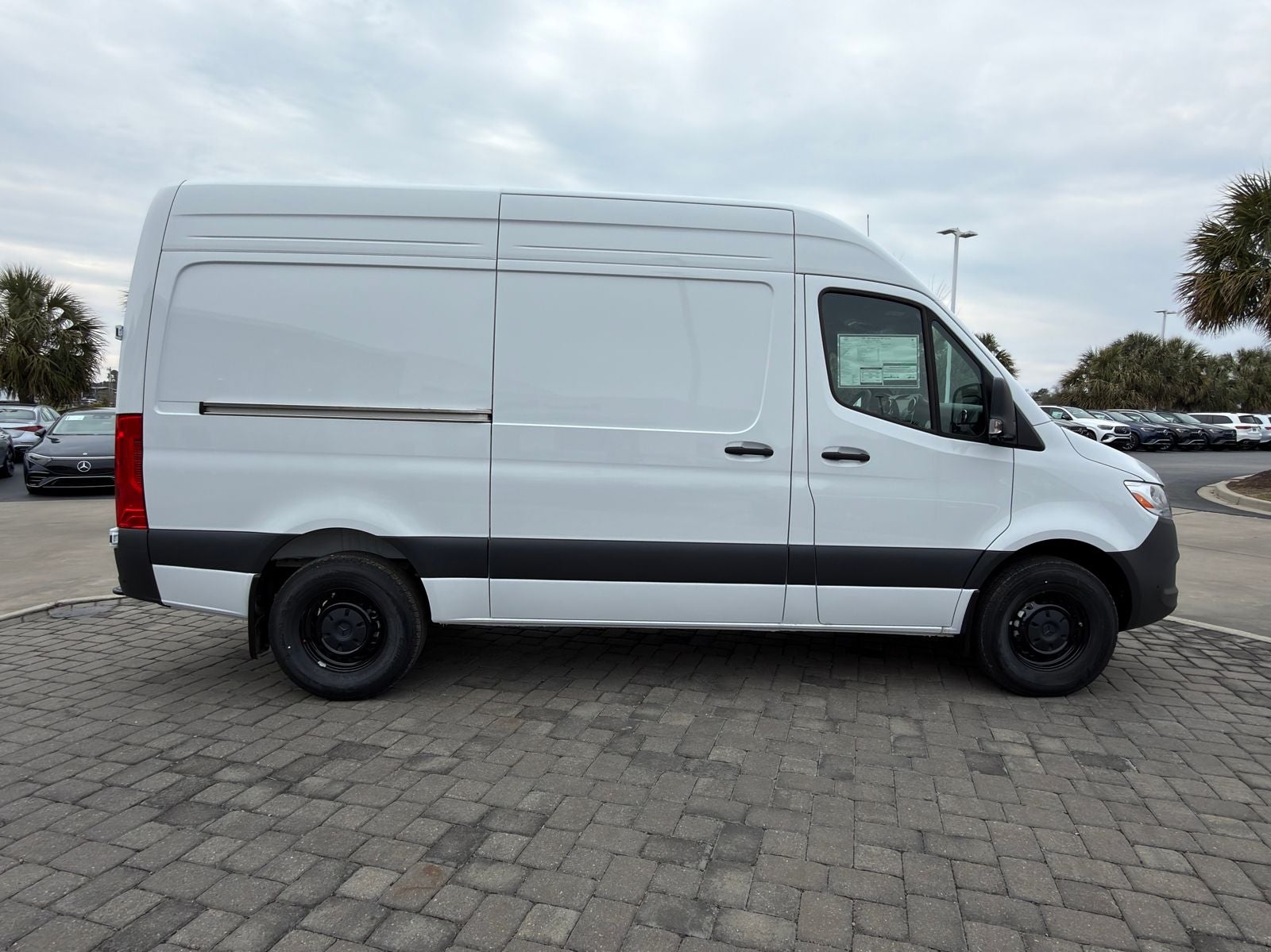 2026 Mercedes-Benz Sprinter 2500 Cargo 144 WB