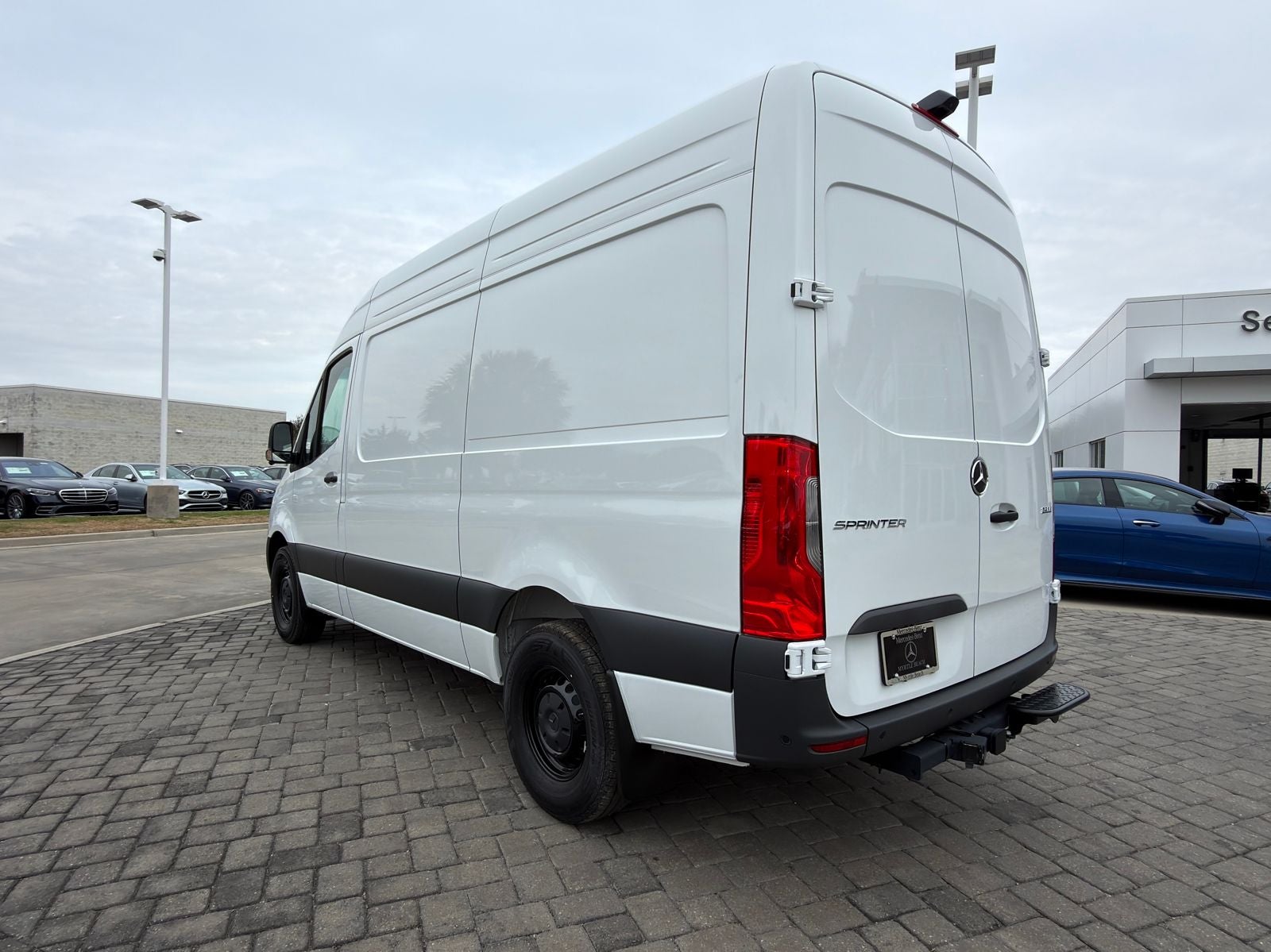 2026 Mercedes-Benz Sprinter 2500 Cargo 144 WB