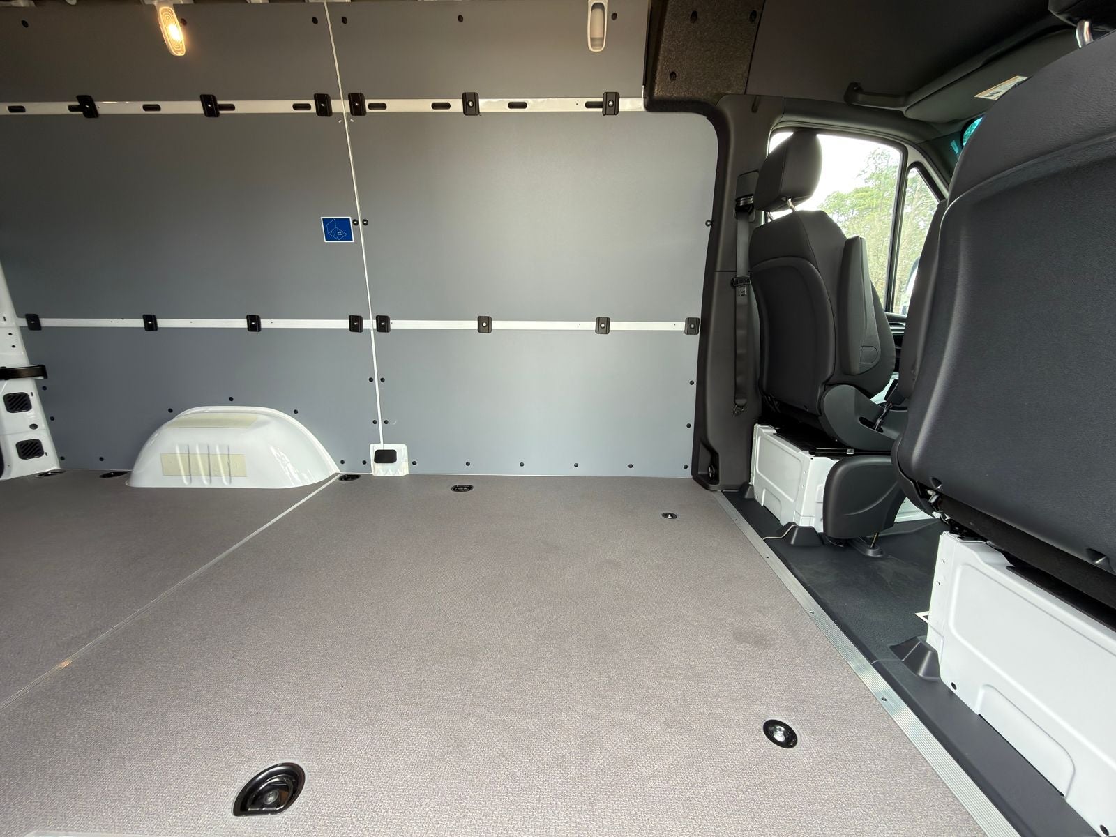 2026 Mercedes-Benz Sprinter 2500 Cargo 144 WB