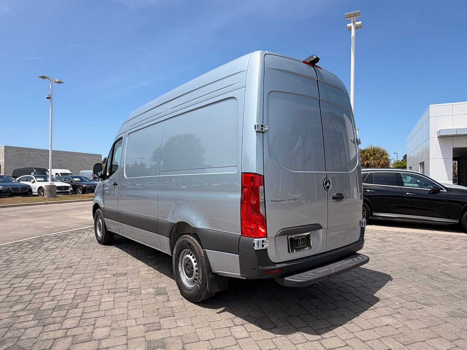 2026 Mercedes-Benz Sprinter 2500 Cargo 144 WB