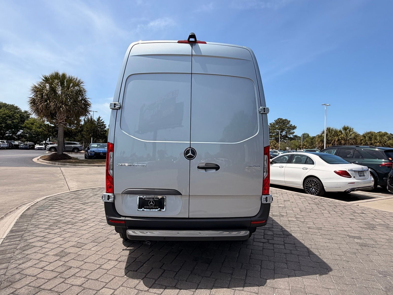 2026 Mercedes-Benz Sprinter 2500 Cargo 144 WB
