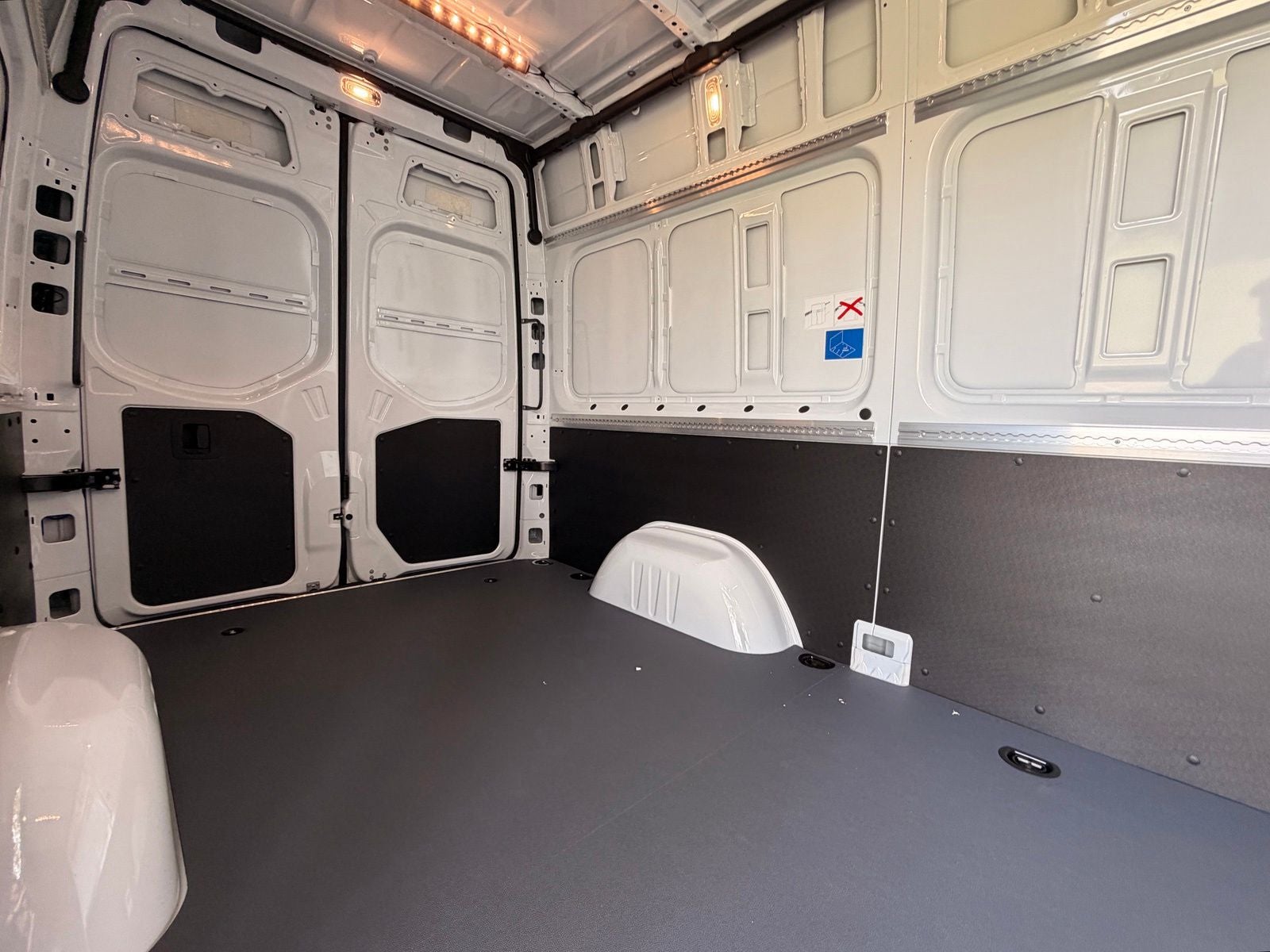 2026 Mercedes-Benz Sprinter 2500 Cargo 144 WB