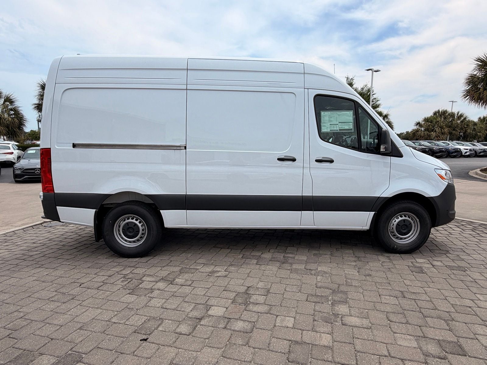 2026 Mercedes-Benz Sprinter 2500 Cargo 144 WB