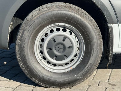 2026 Mercedes-Benz Sprinter 2500 Cargo 144 WB