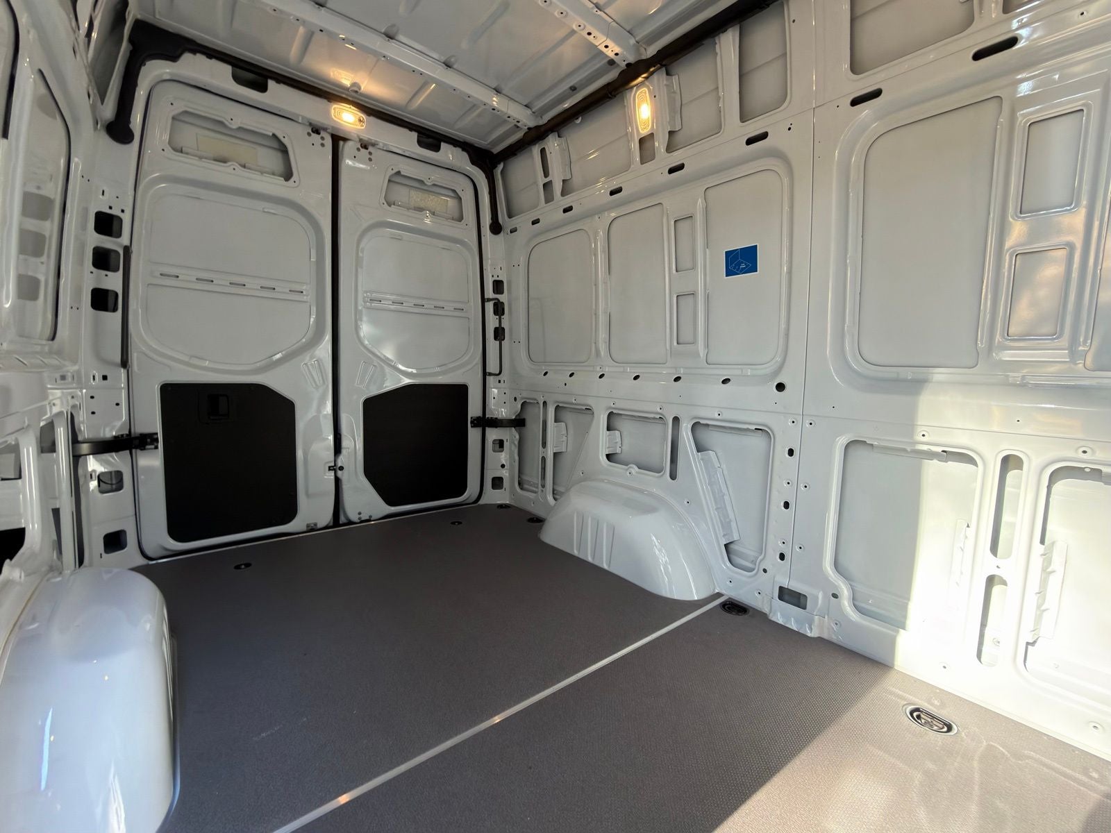 2026 Mercedes-Benz Sprinter 2500 Cargo 144 WB