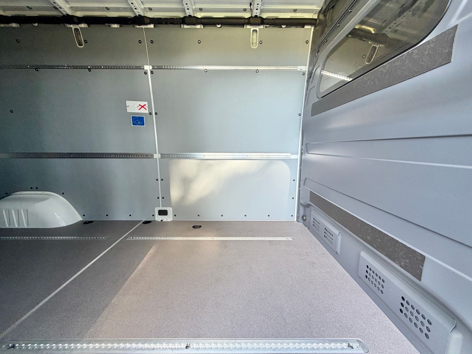 2026 Mercedes-Benz Sprinter 2500 Cargo 170 WB High Roof