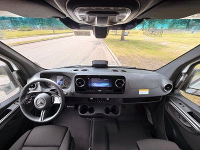 2026 Mercedes-Benz Sprinter 2500 Cargo 170 WB Extended