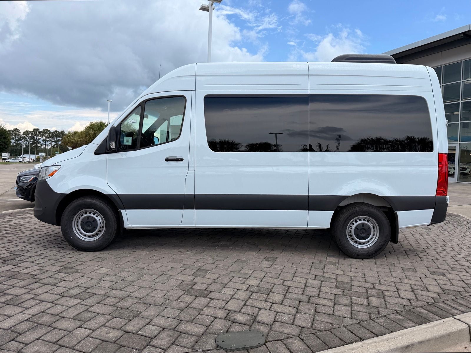 2026 Mercedes-Benz Sprinter 2500 Passenger 144 WB
