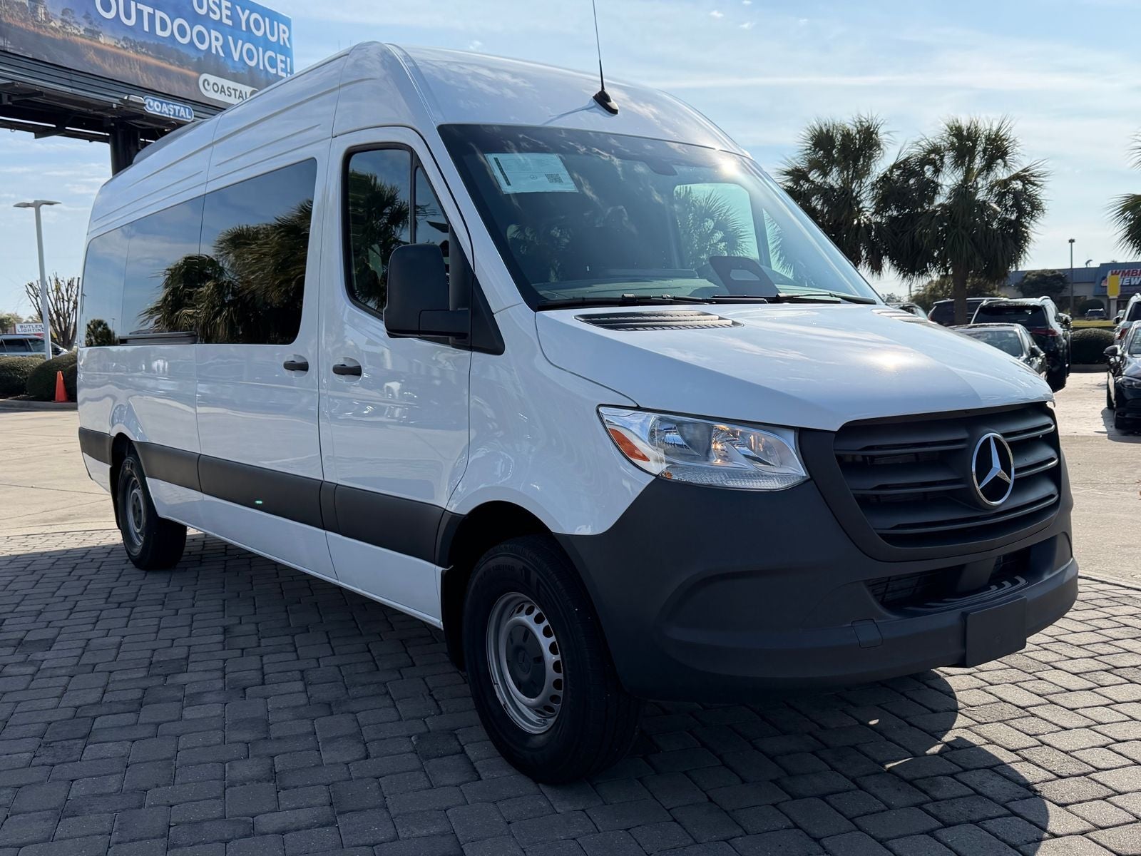 2025 Mercedes-Benz Sprinter 2500 Passenger 170 WB High Roof
