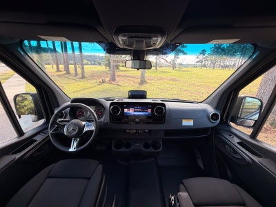 2026 Mercedes-Benz Sprinter 2500 Passenger 170 WB High Roof