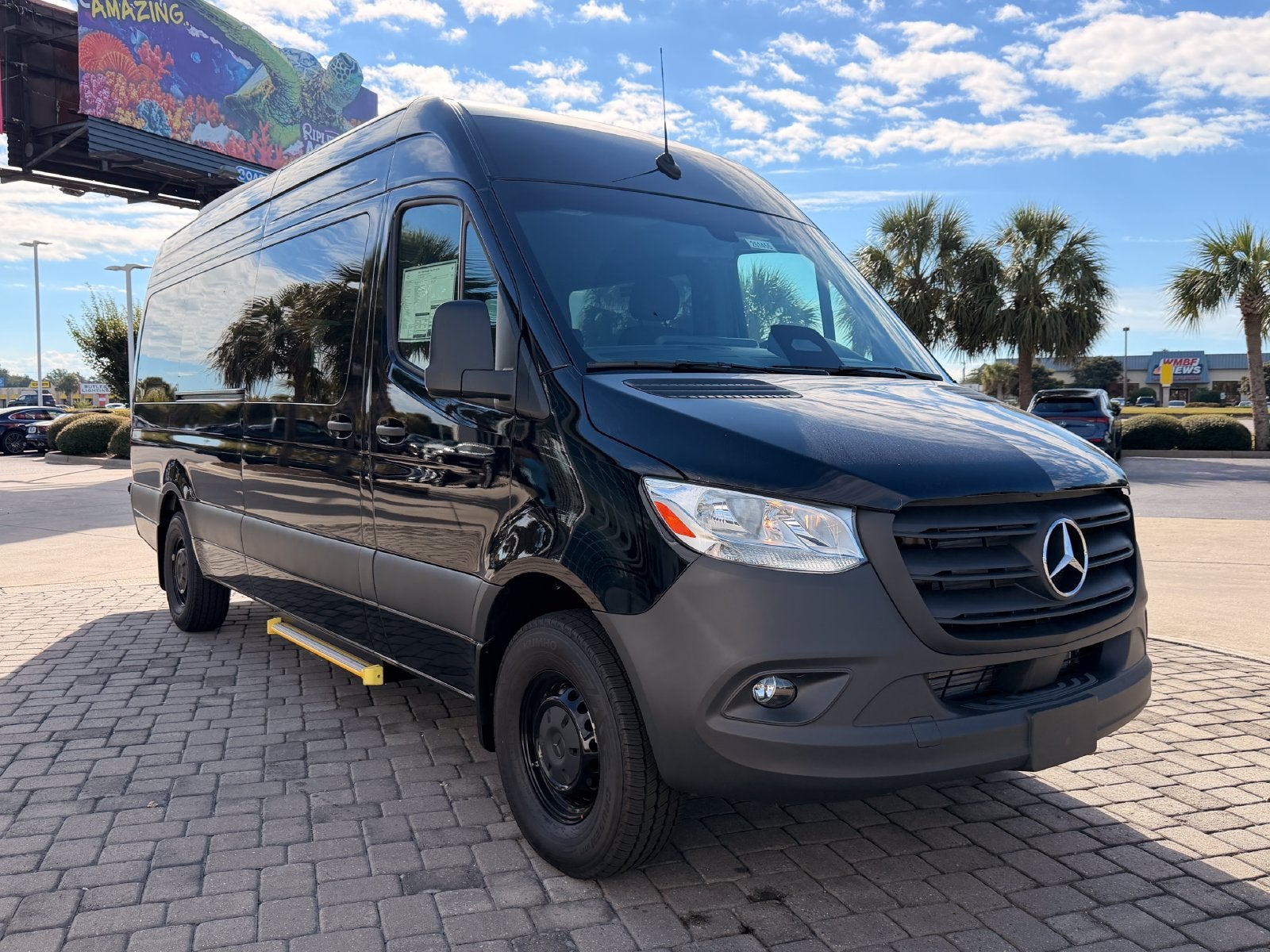 2026 Mercedes-Benz Sprinter 2500 Passenger 170 WB High Roof