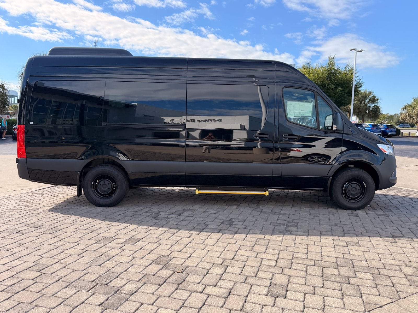 2026 Mercedes-Benz Sprinter 2500 Passenger 170 WB High Roof