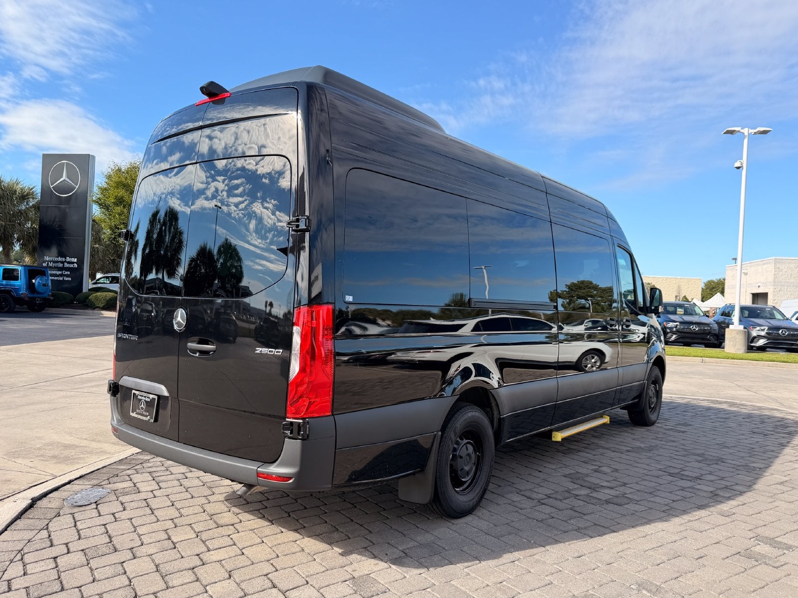 2026 Mercedes-Benz Sprinter 2500 Passenger 170 WB High Roof