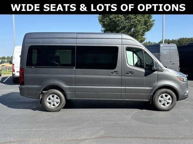 2023 Mercedes-Benz Sprinter 2500 LUXURY 11 SEAT PASSENGER 144 WB