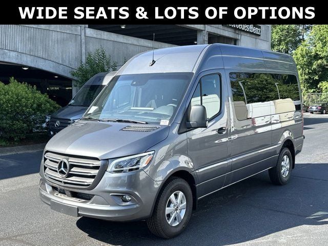 2023 Mercedes-Benz Sprinter 2500 LUXURY 11 SEAT PASSENGER 144 WB