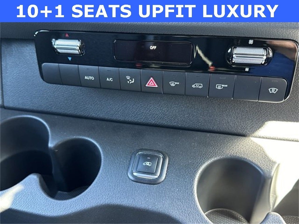 2023 Mercedes-Benz Sprinter 2500 Passenger 144 WB