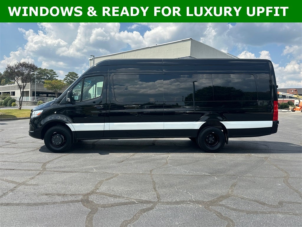 2025 Mercedes-Benz Sprinter 3500 Cargo 170 WB Extended