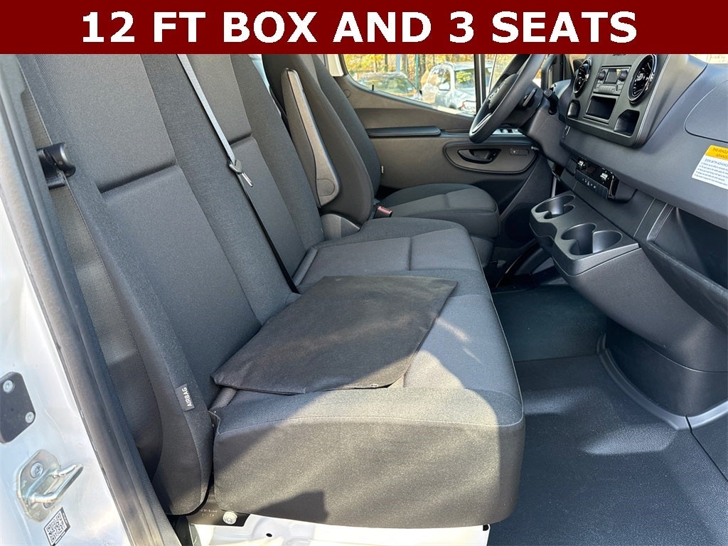 2024 Mercedes-Benz Sprinter 3500 Cab Chassis 144 WB