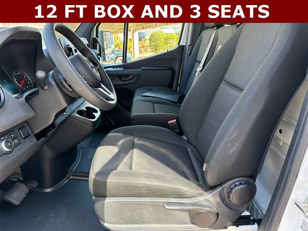 2024 Mercedes-Benz Sprinter 3500 Cab Chassis 144 WB