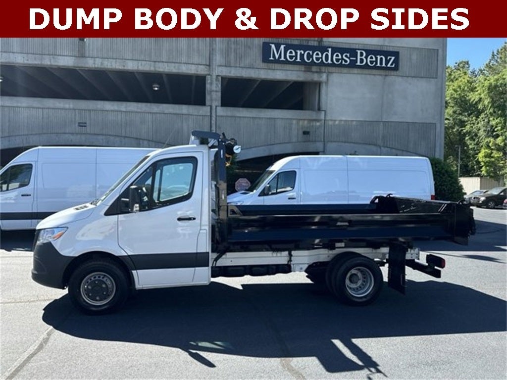 2024 Mercedes-Benz Sprinter 3500 Cab Chassis 144 WB