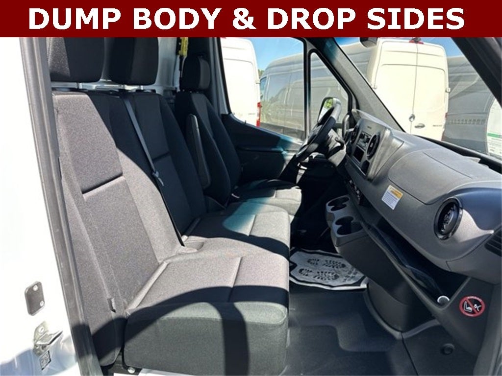 2024 Mercedes-Benz Sprinter 3500 Cab Chassis 144 WB
