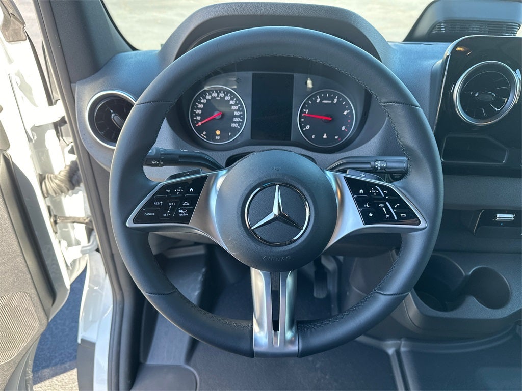 2025 Mercedes-Benz Sprinter 2500 Cargo 144 WB