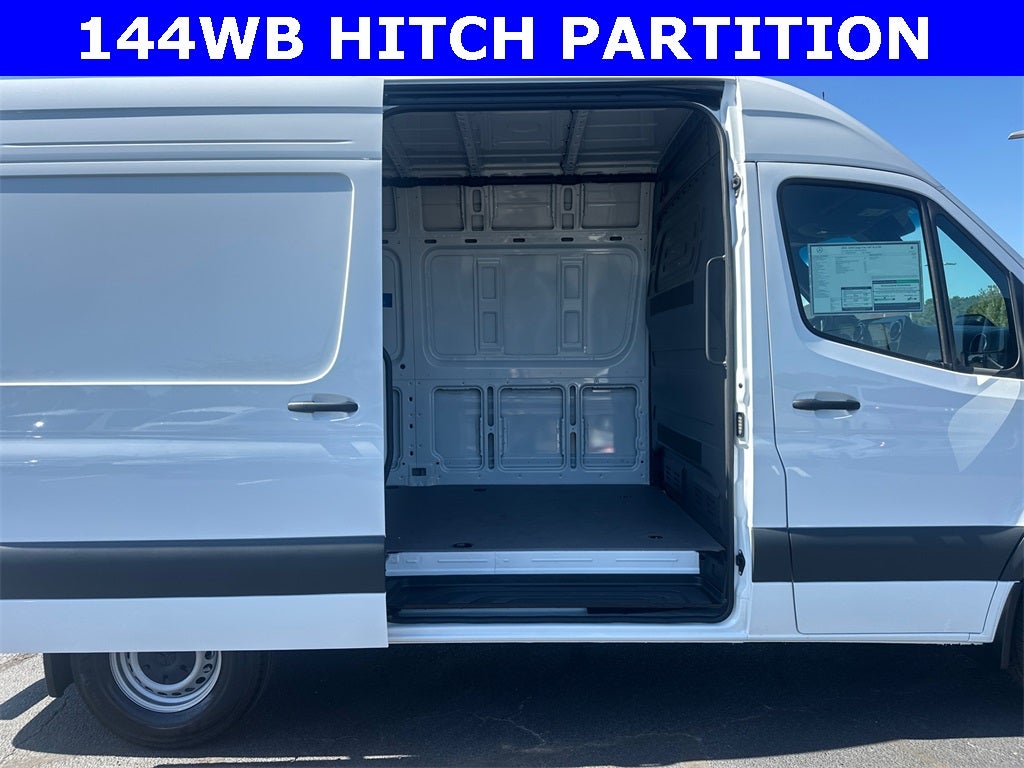 2026 Mercedes-Benz Sprinter 2500 Cargo 144 WB