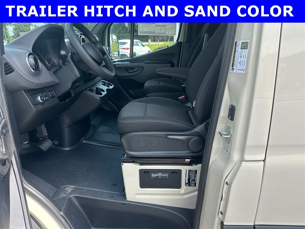 2025 Mercedes-Benz Sprinter 2500 Cargo 144 WB