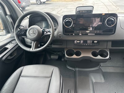2025 Mercedes-Benz Sprinter 2500 Cargo 144 WB