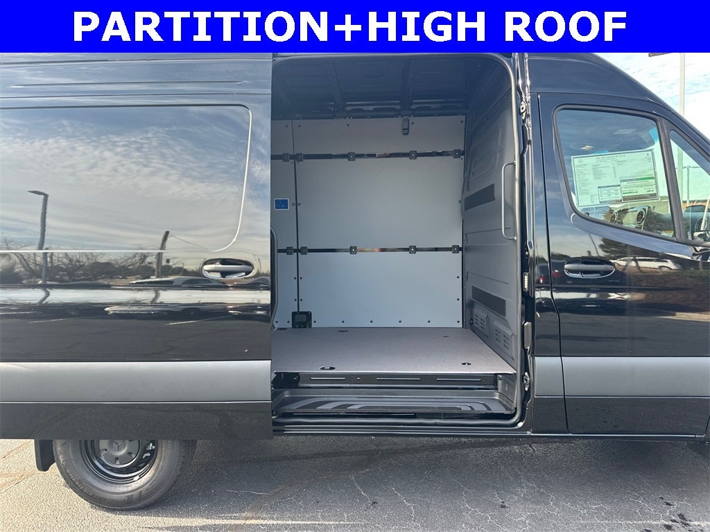 2026 Mercedes-Benz Sprinter 2500 Cargo 144 WB