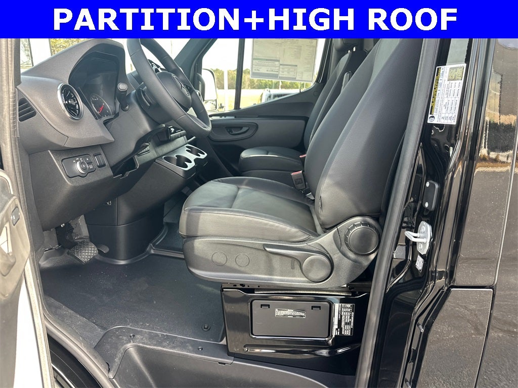 2026 Mercedes-Benz Sprinter 2500 Cargo 144 WB